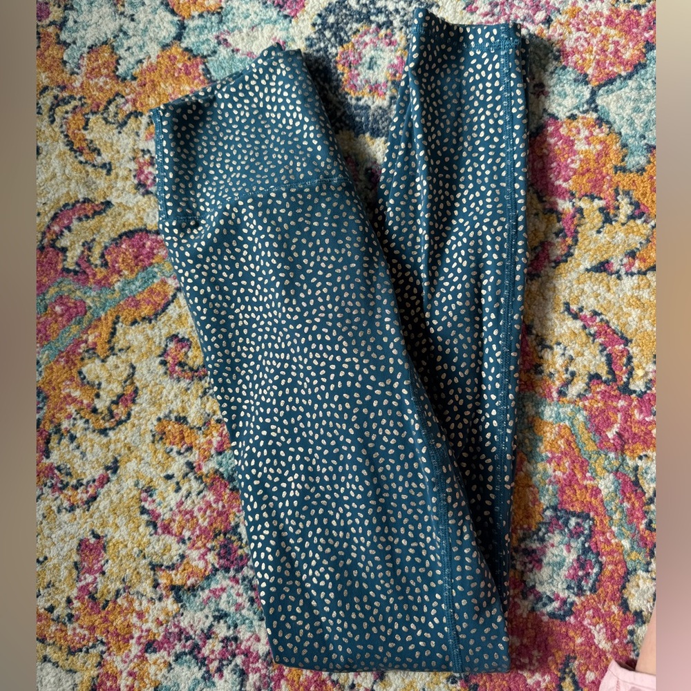 Sold out. Bossy Print. Beautiful shade of Nile. XS.